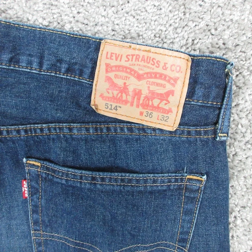 Levis Jeans Mens 36x32 Blue 514 Regular‎ Straight Whisker Faded Dark Denim Pants